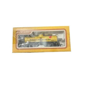 HO Train Tank Car Life Like Yellow Hudson's Bay Oil & Gas #8522
